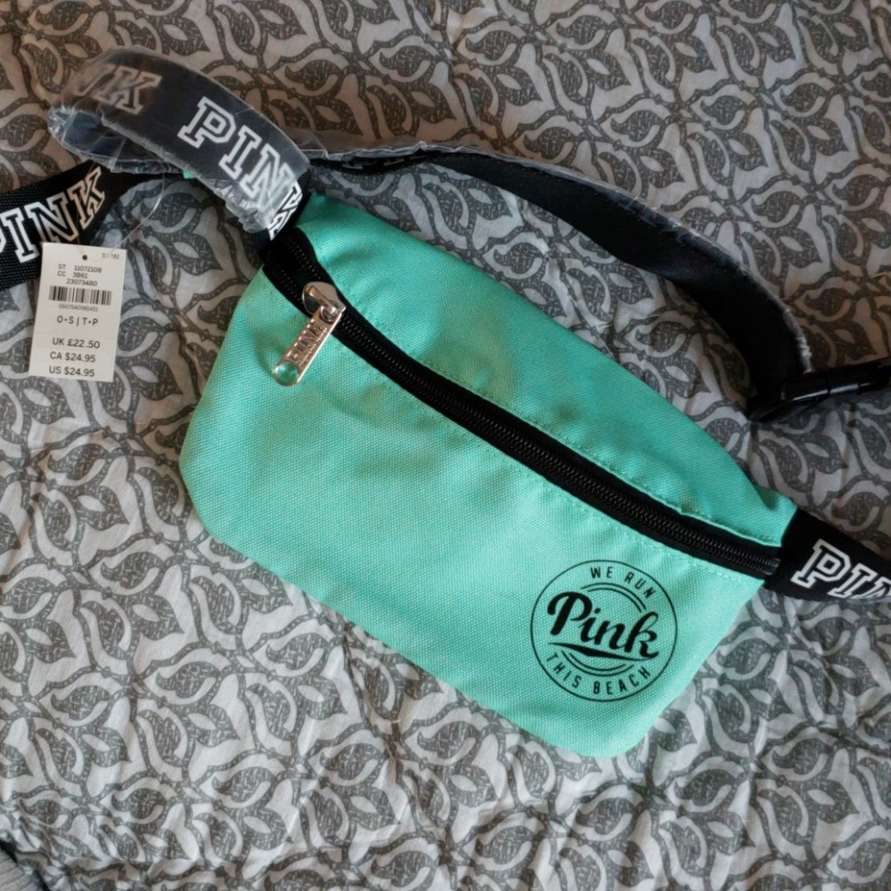 VS PINK fanny pack